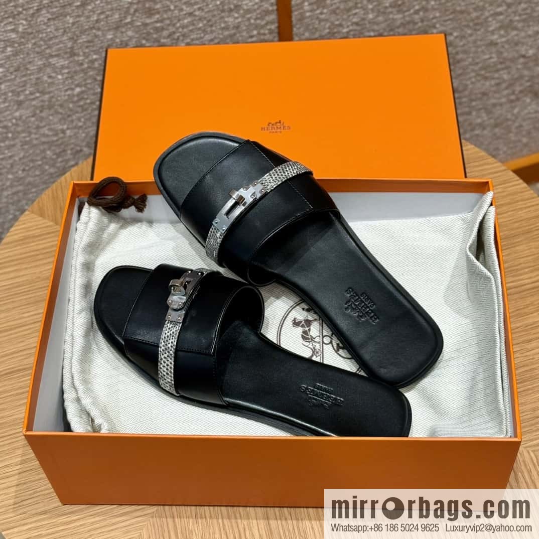 Hermès 183Kelly tow sandals /Giulia black/CK89/Noir/Himalaya/Lizard primary color calfskin with Lizard strip/Calfskin/Lizard/🦎