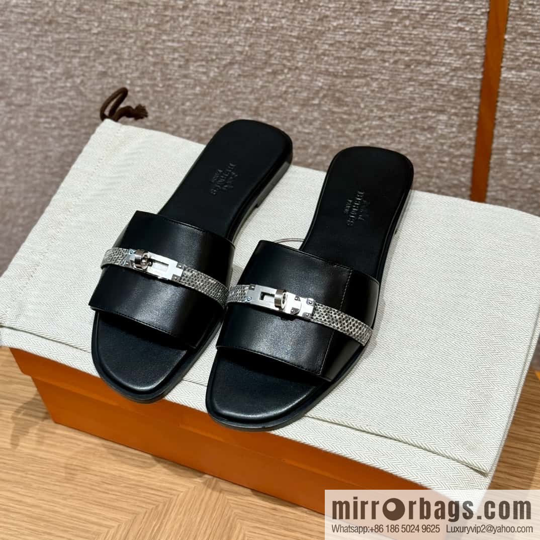 Hermès 183Kelly tow sandals /Giulia black/CK89/Noir/Himalaya/Lizard primary color calfskin with Lizard strip/Calfskin/Lizard/🦎