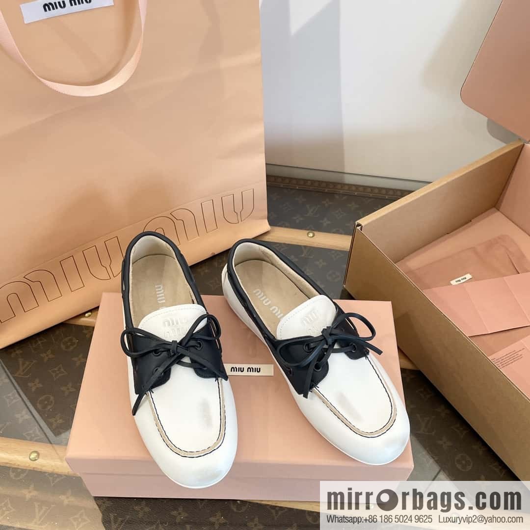 𝐌𝐢𝐮𝐌𝐢𝐮|| Miu Miu Bow Lace Up Sailing Flat Loafers