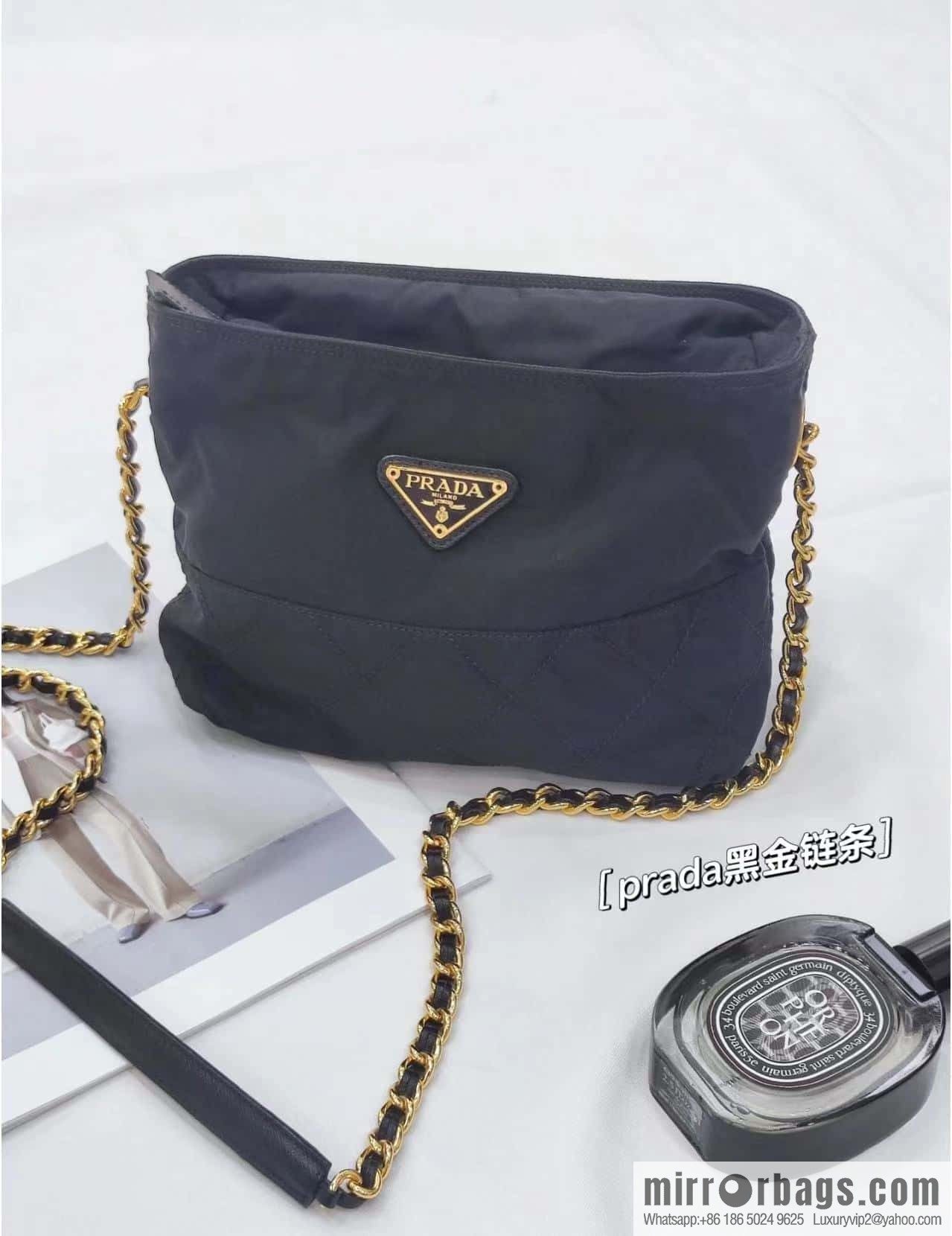 PRADA 🎉 crossbody bag 🎉🎉🎉 1BD645