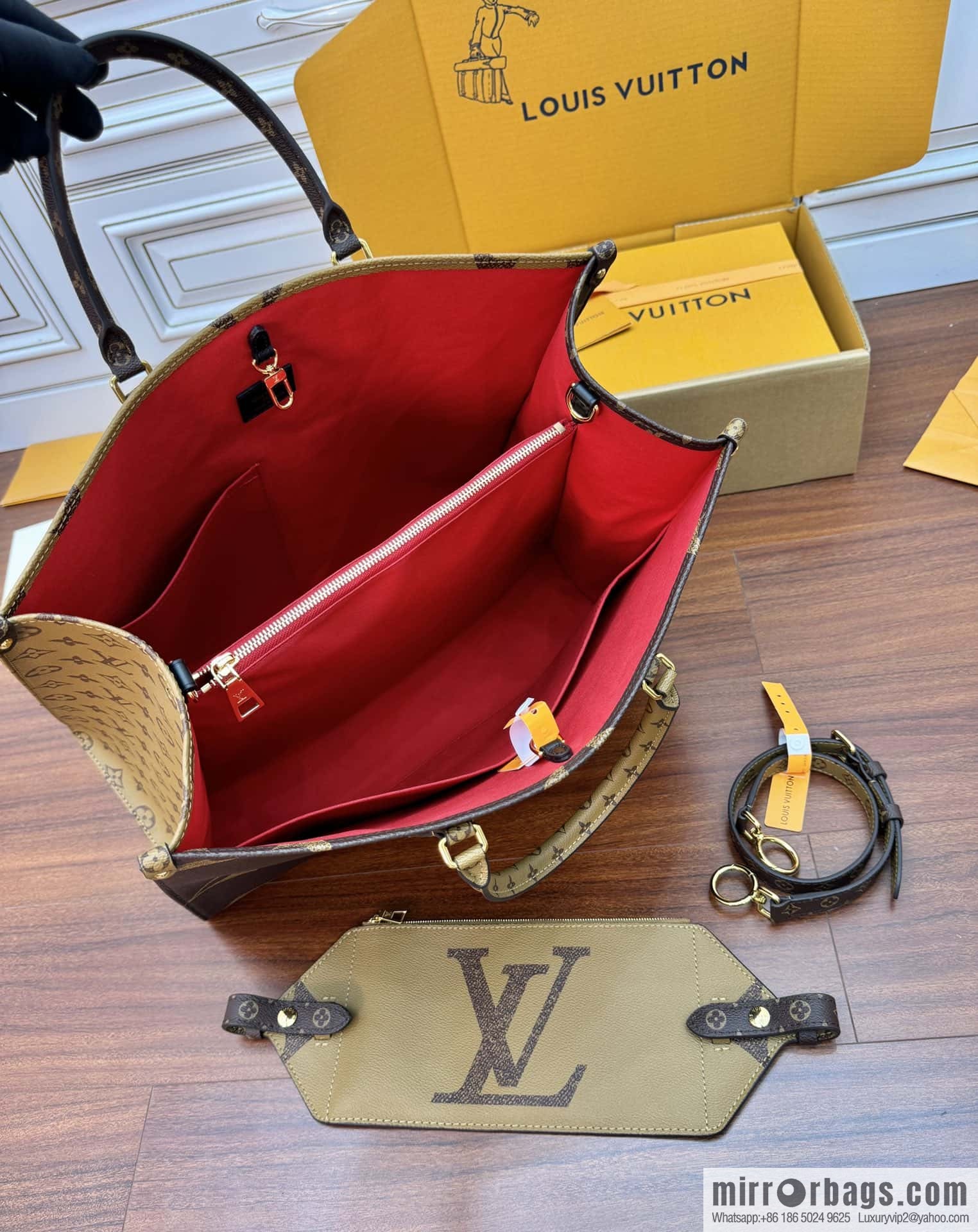 LV M46823 ONTHEGO VOYAGE BAG