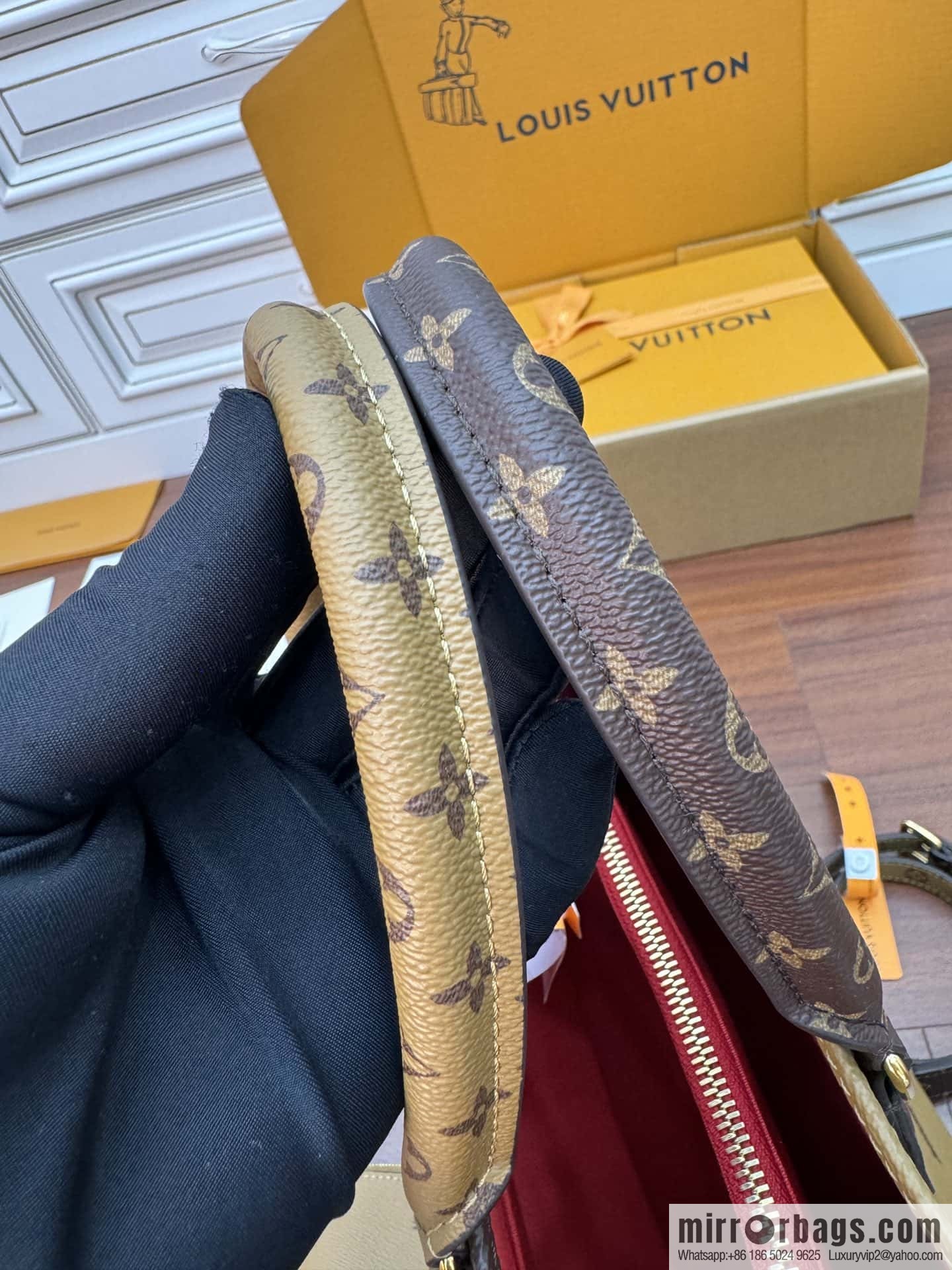 LV M46823 ONTHEGO VOYAGE BAG