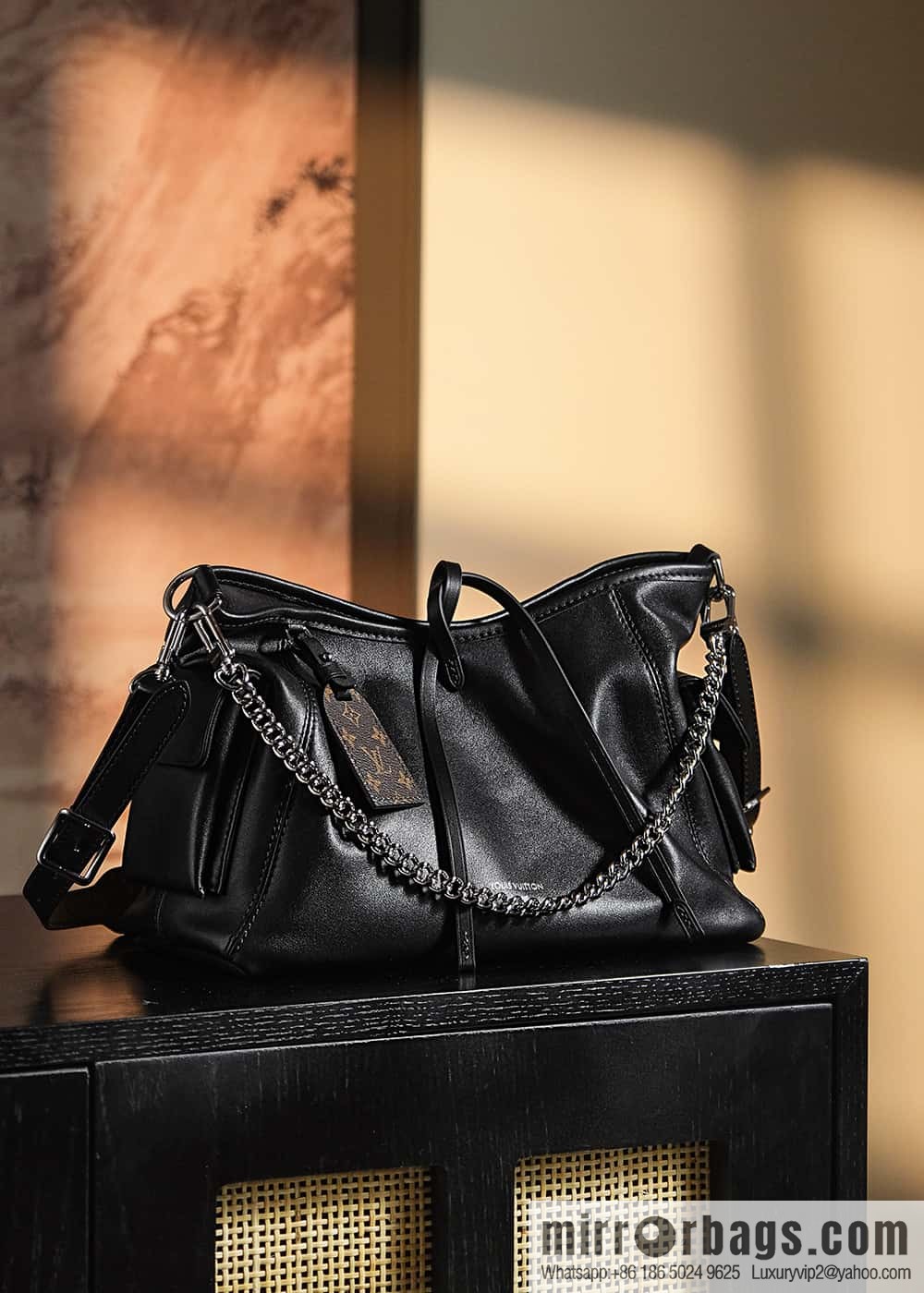 LV M24861 CarryAll Cargo PM