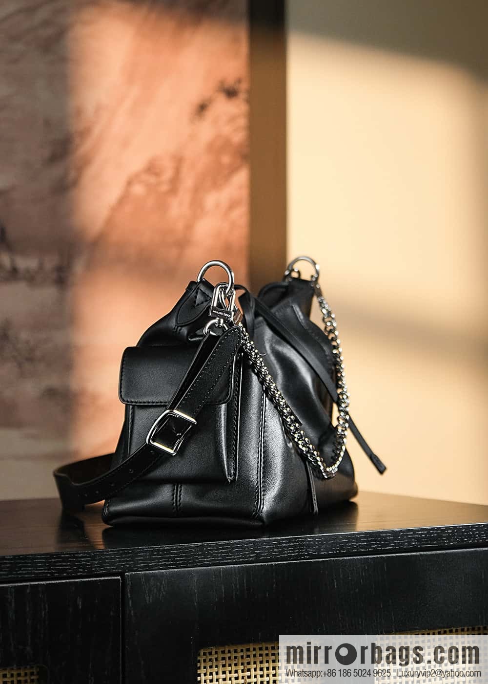 LV M24861 CarryAll Cargo PM