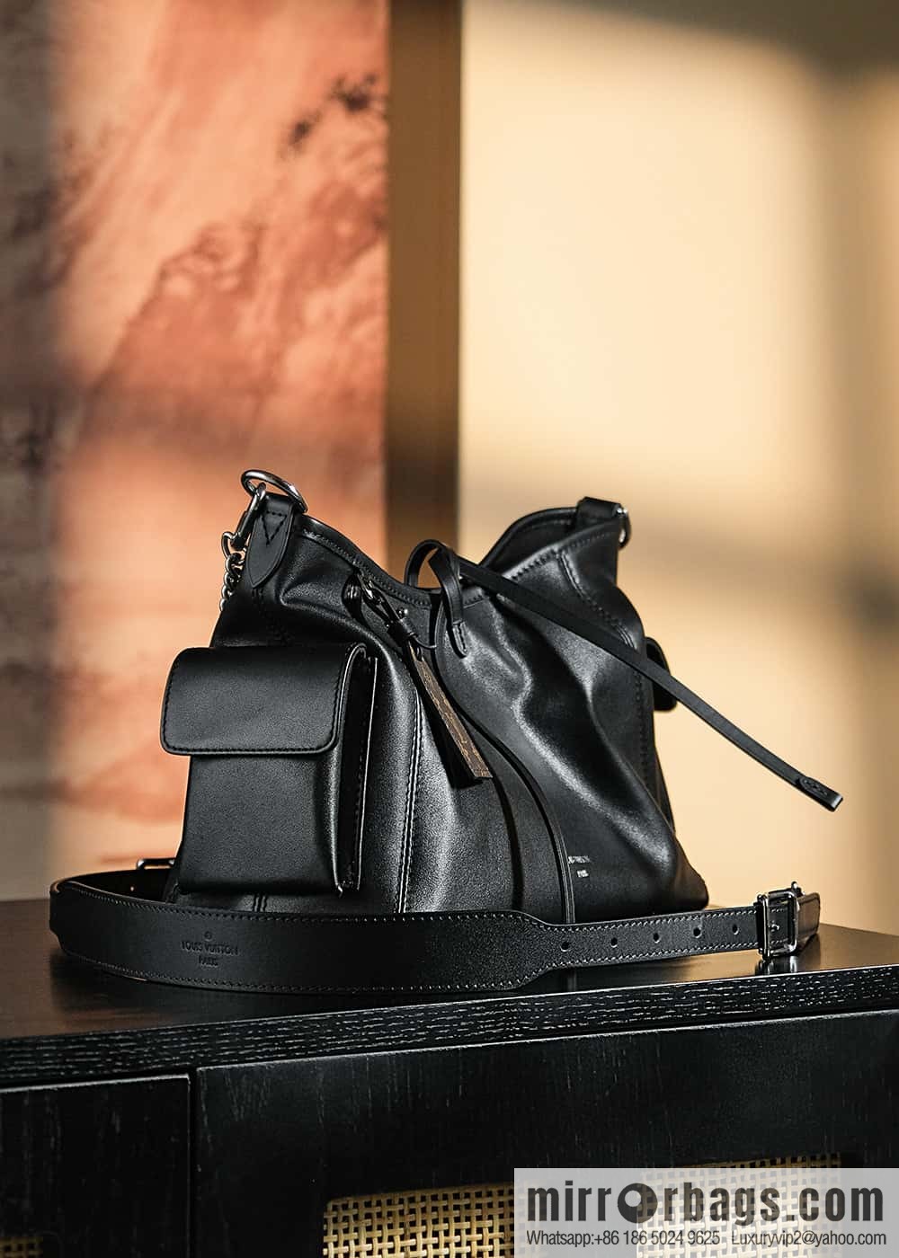 LV M24861 CarryAll Cargo PM