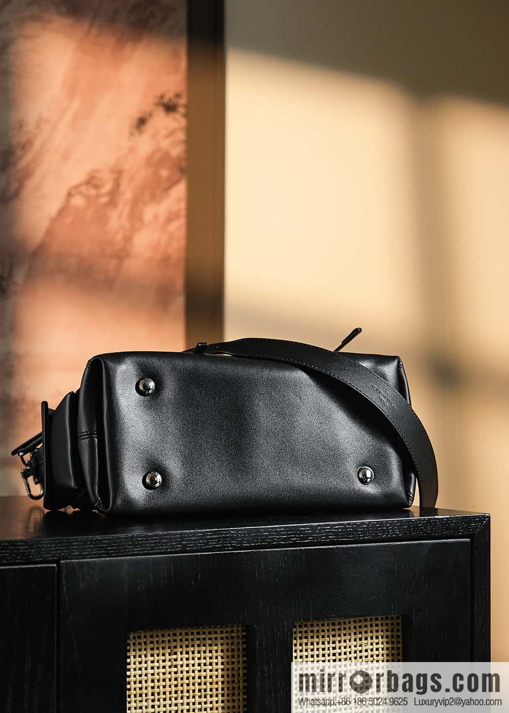 LV M24861 CarryAll Cargo PM