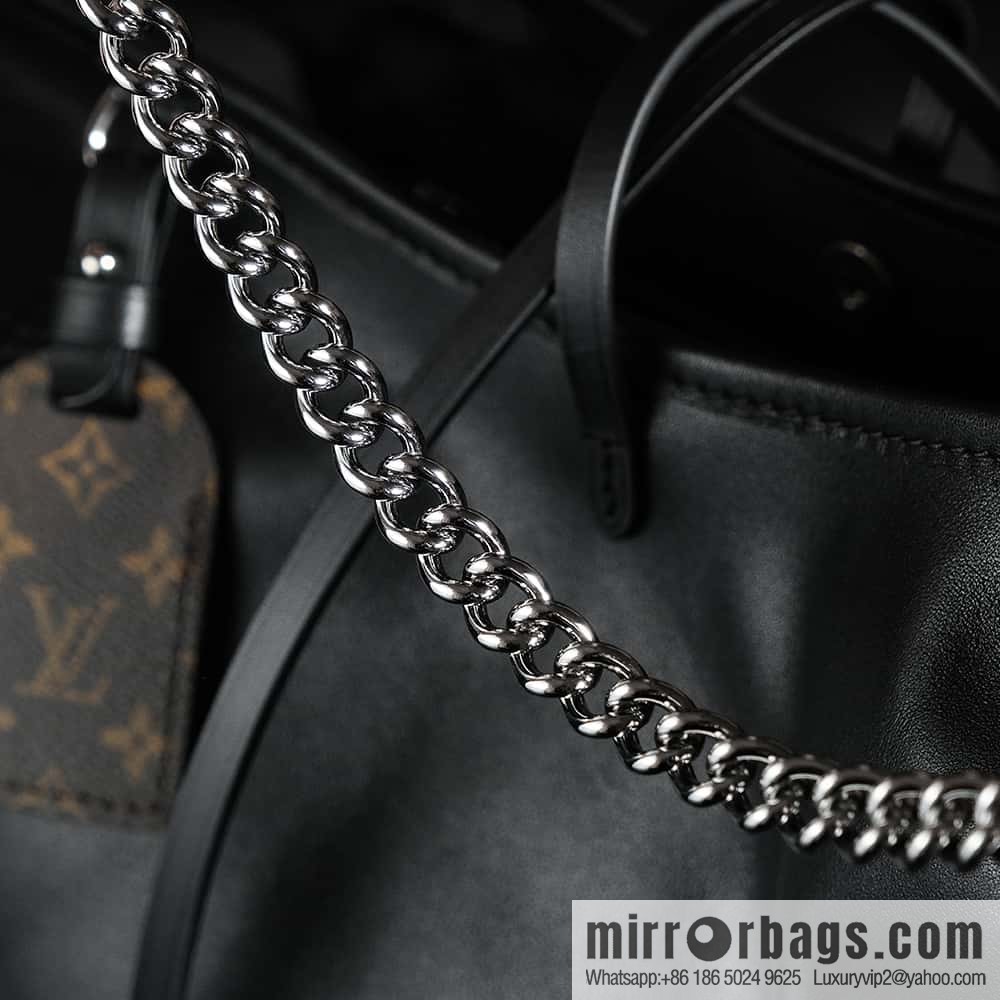LV M24861 CarryAll Cargo PM