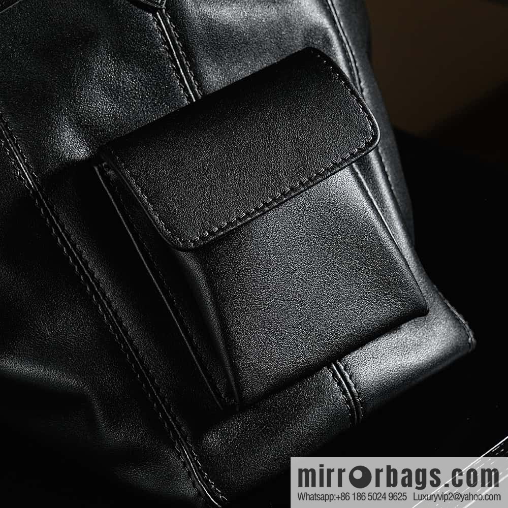 LV M24861 CarryAll Cargo PM