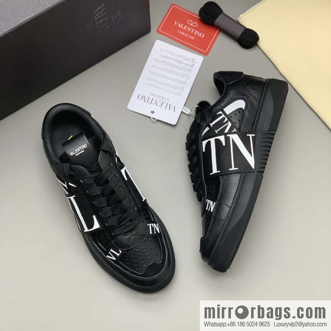 Valentino 🔥 men's and women's sneakers