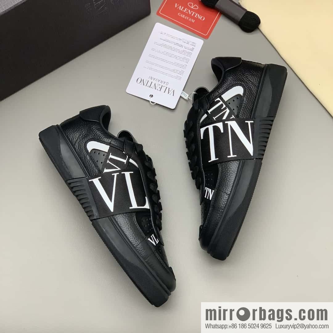 Valentino 🔥 men's and women's sneakers