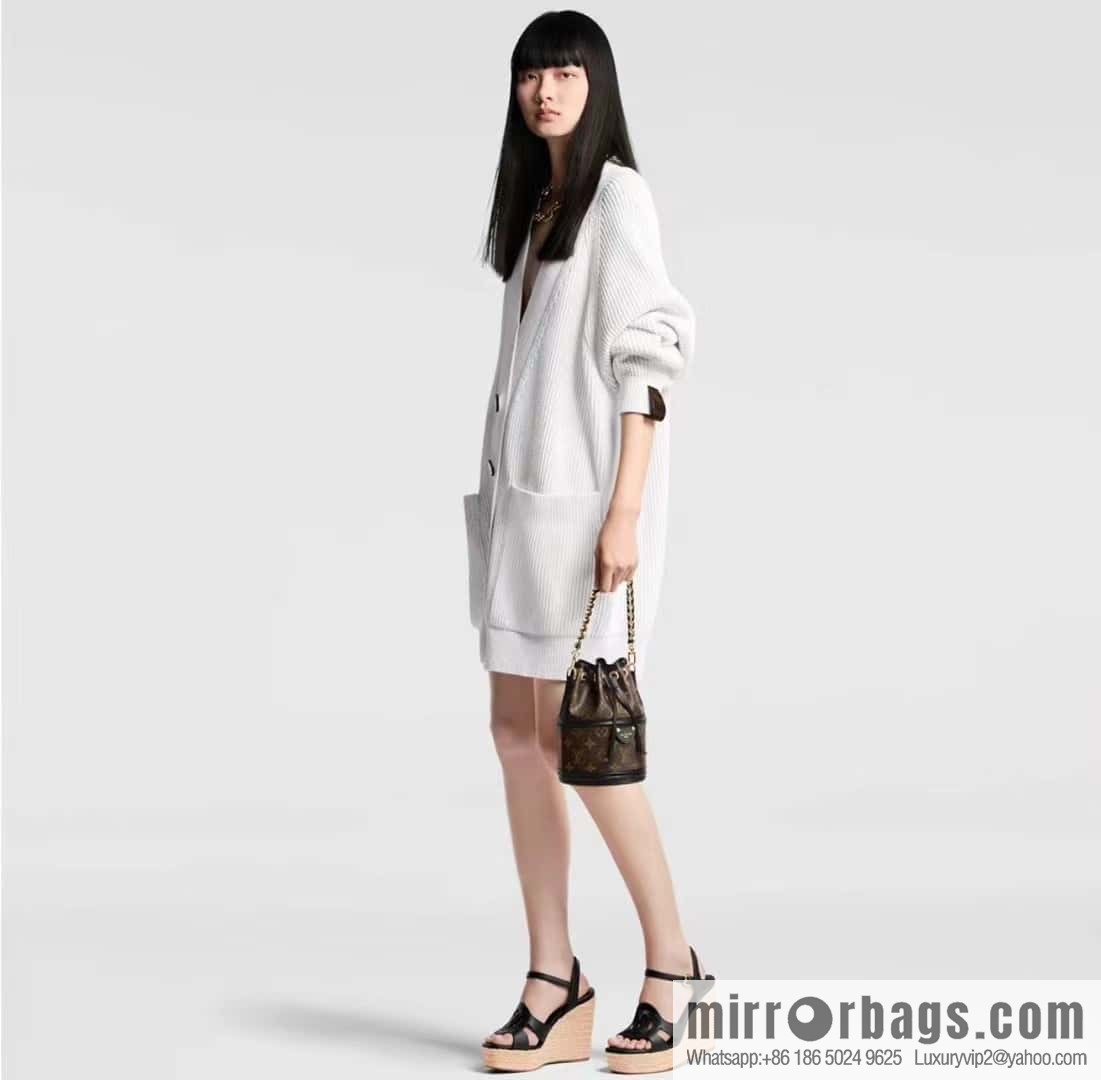 LV M83480 CANOE handbag