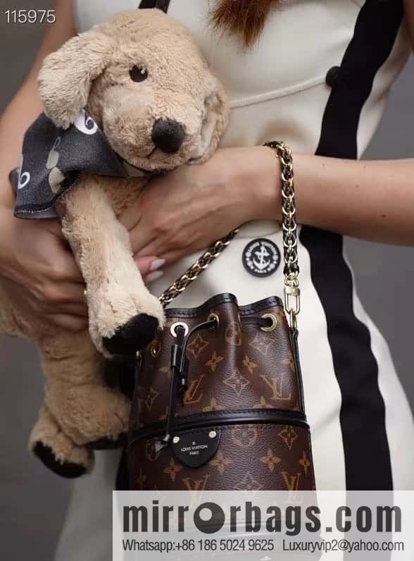 LV M83480 CANOE handbag