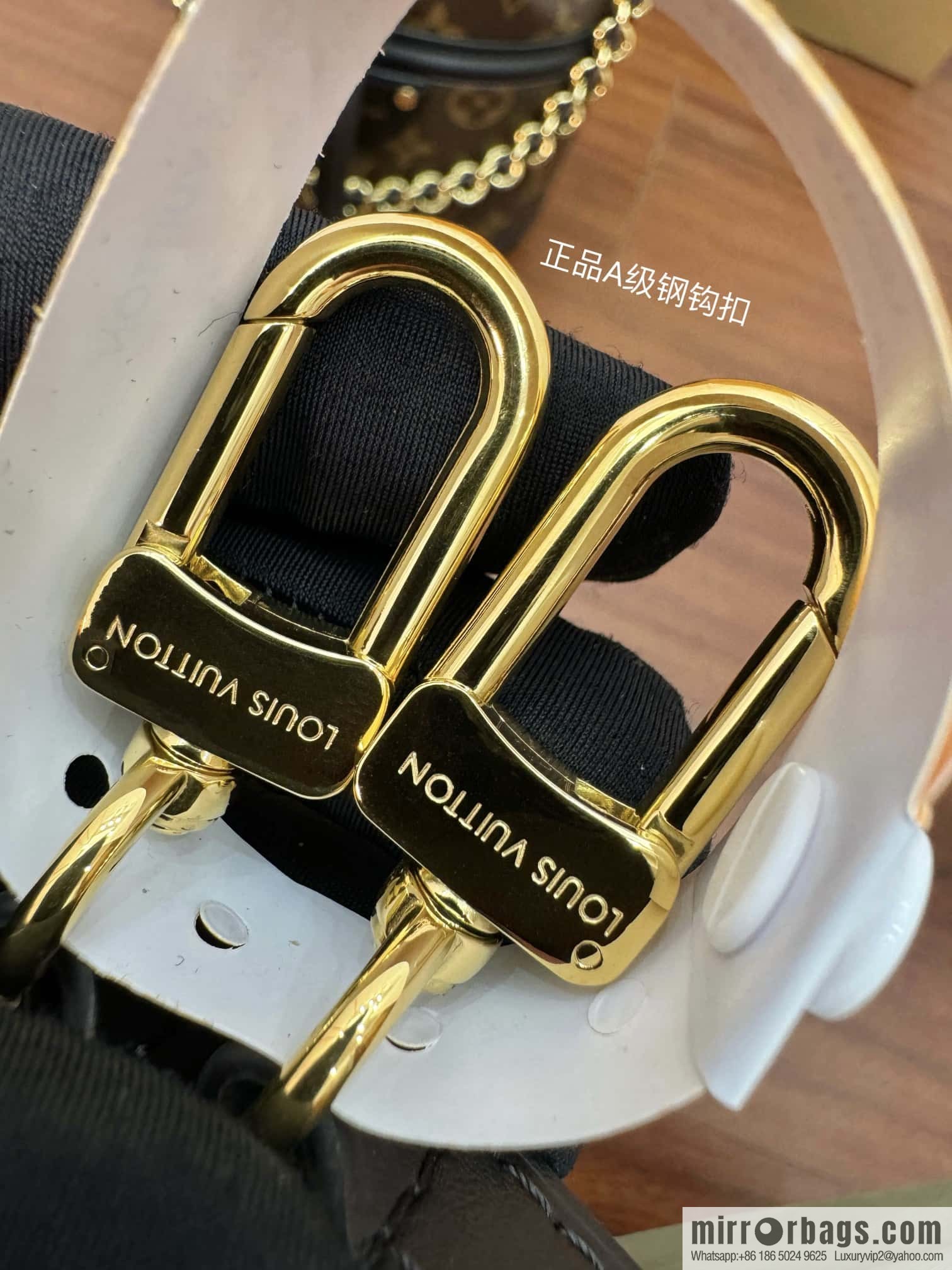 LV M83480 CANOE handbag