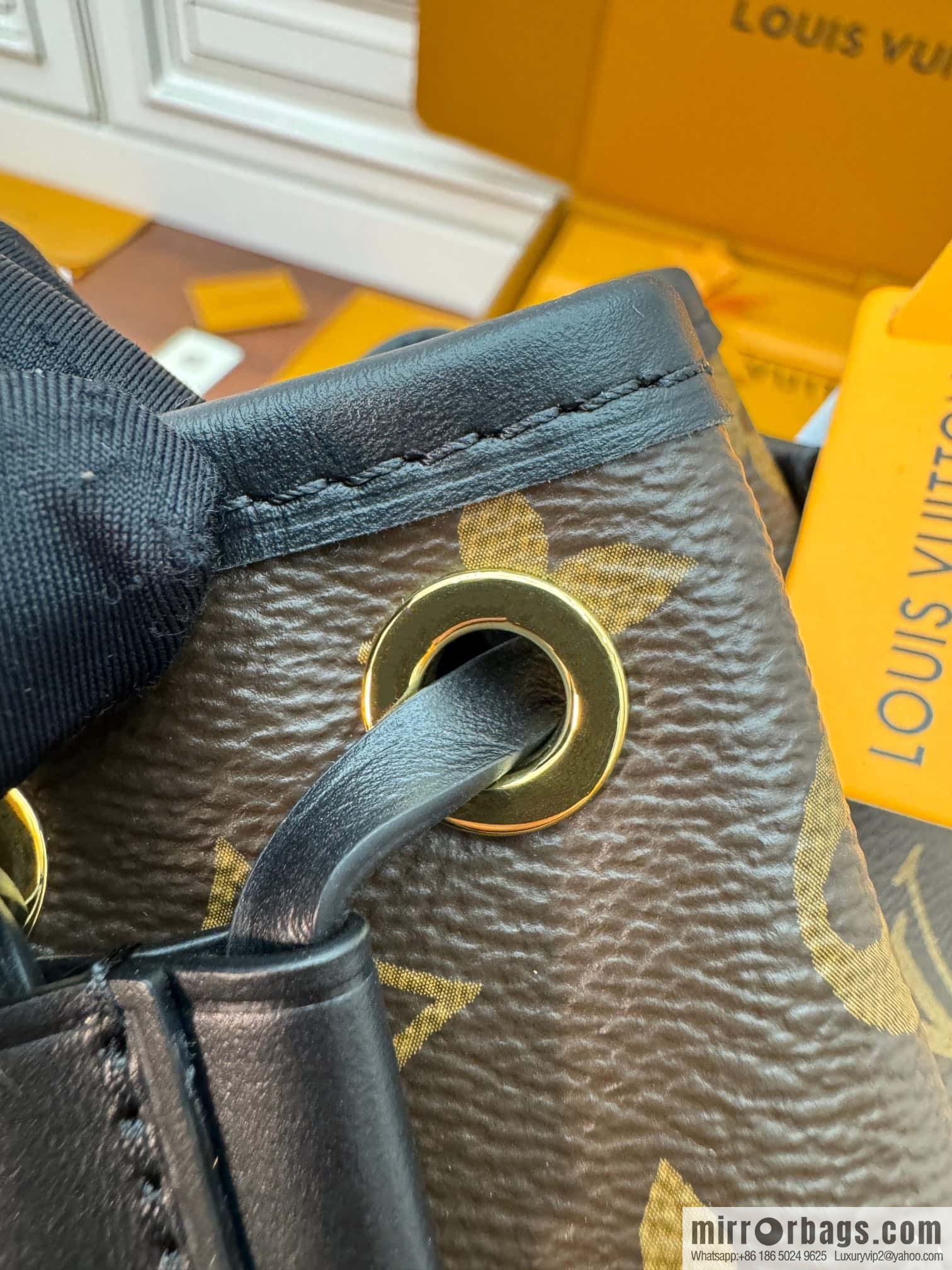 LV M83480 CANOE handbag
