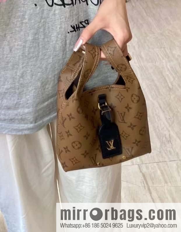 LV M46816 ATLANTIS BB handbag