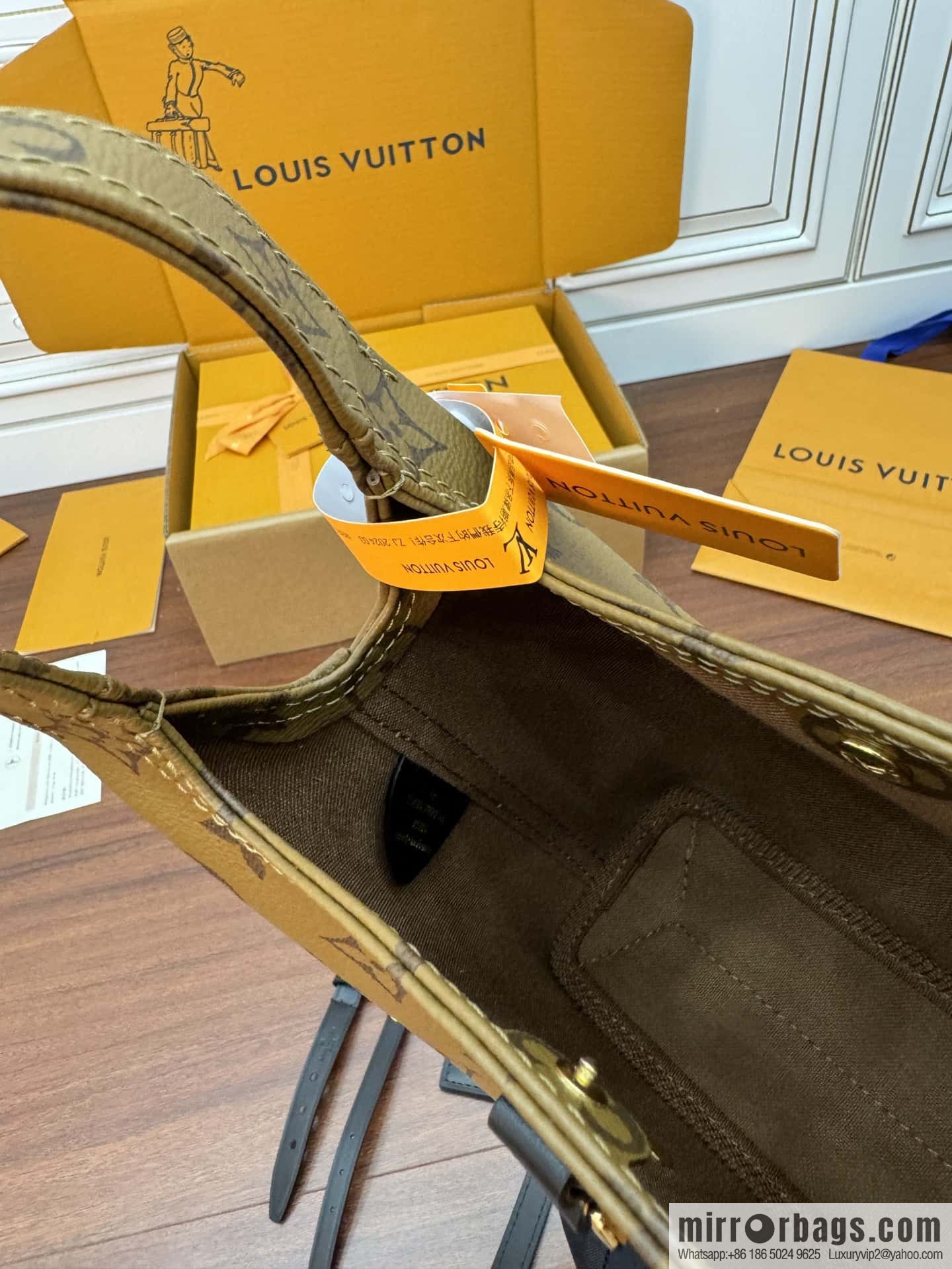 LV M46816 ATLANTIS BB handbag