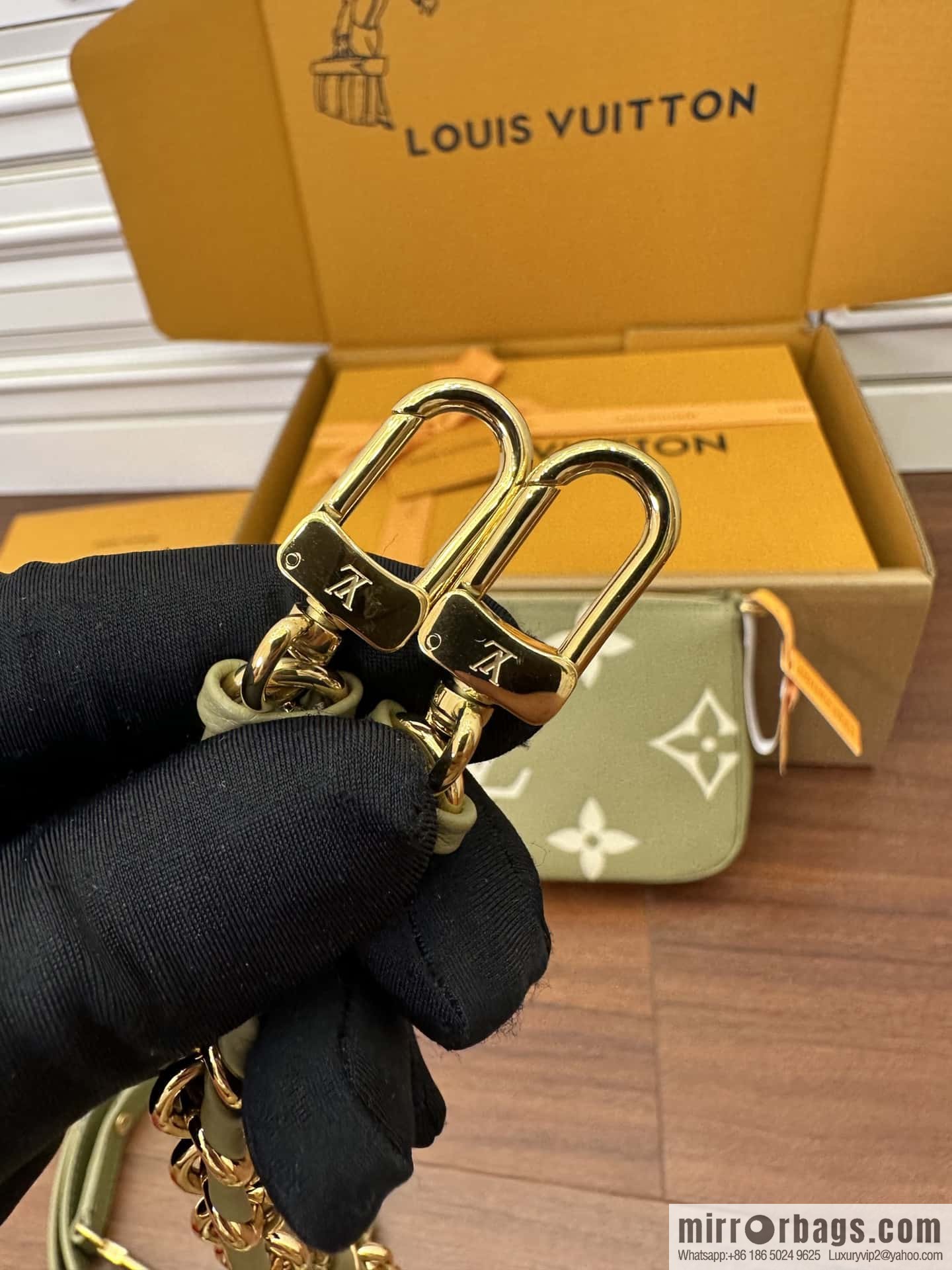 LV M22670 MULTI POCHETTE ACCESSOIRES BAG