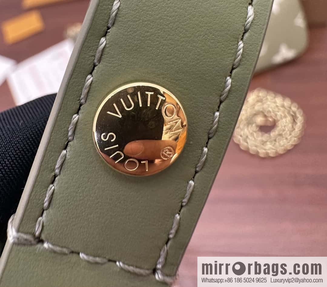 LV M22670 MULTI POCHETTE ACCESSOIRES BAG