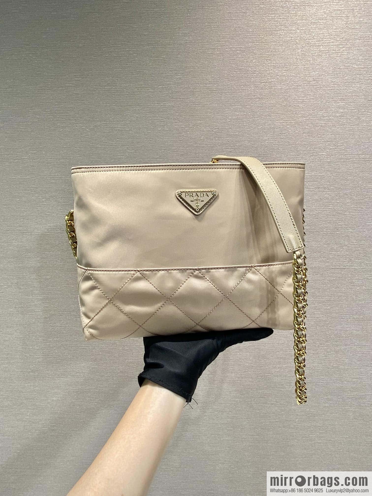 PRADA 🎉 crossbody bag 🎉🎉🎉 1BD645 apricot