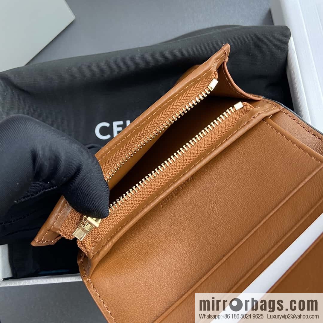 CELINE TRIOMPHE logo printed short wallet 10K623DPV.38NO 622