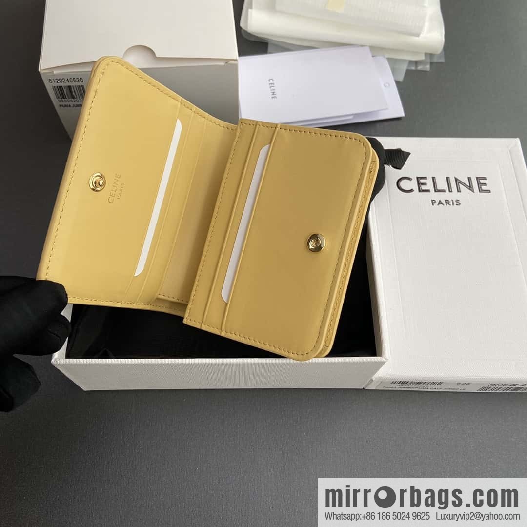 Celine TRIOMPHE shiny cow leather (fabric) short wallet 10K623DPV.38NO 622