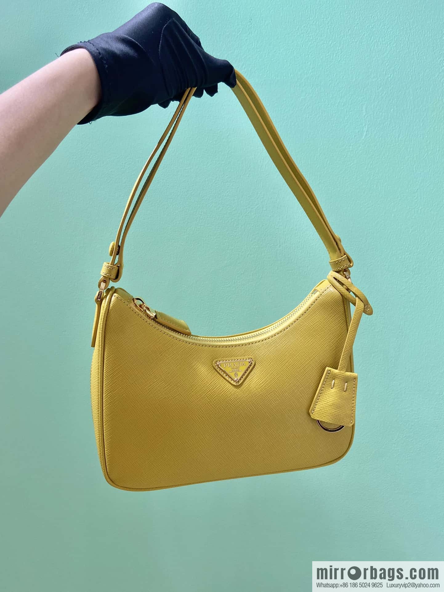 Prada 1BC204B Hand carry/armpit bag/crossbody bag