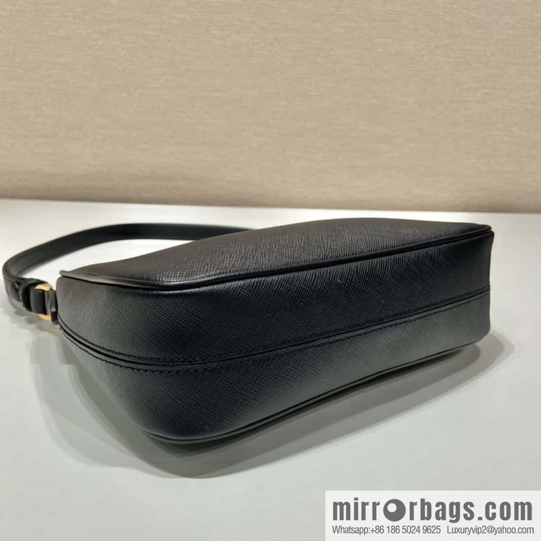 Prada 1BC204B Hand carry/armpit bag/crossbody bag