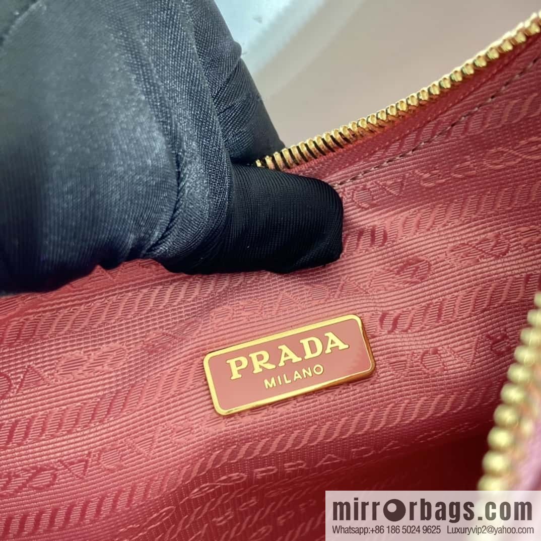 Prada 1BC204B Hand carry/armpit bag/crossbody bag