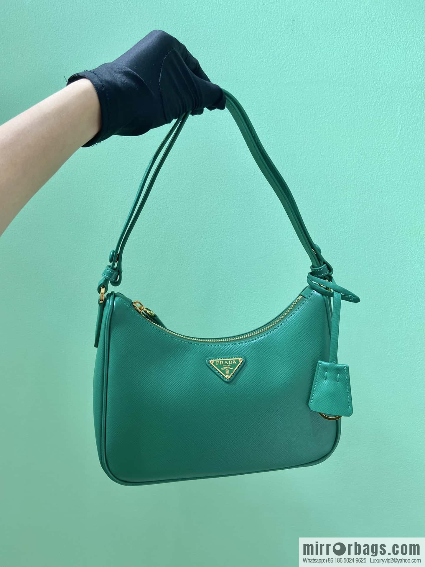 Prada 1BC204B Hand carry/armpit bag/crossbody bag
