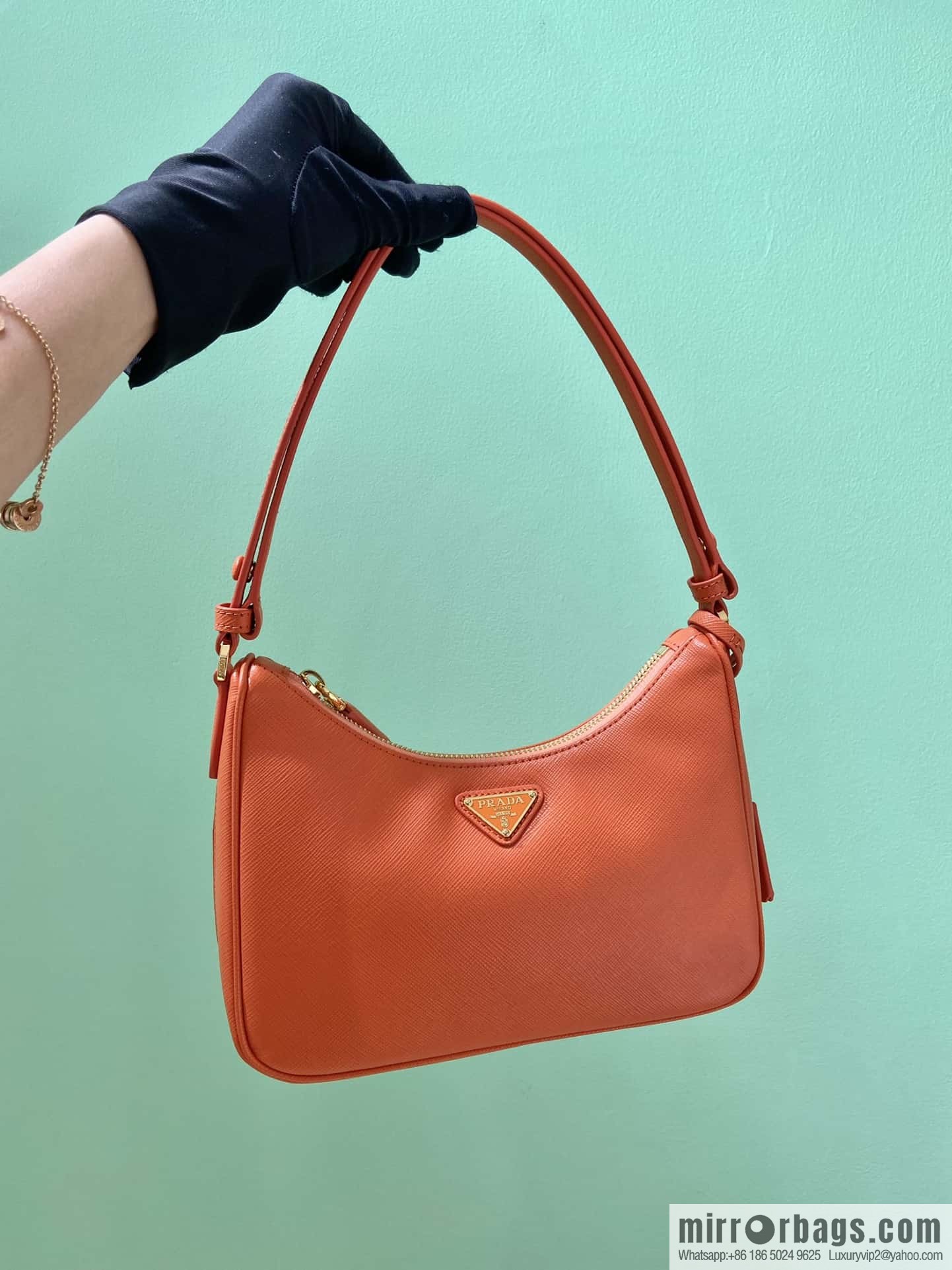 Prada 1BC204B Hand carry/armpit bag/crossbody bag