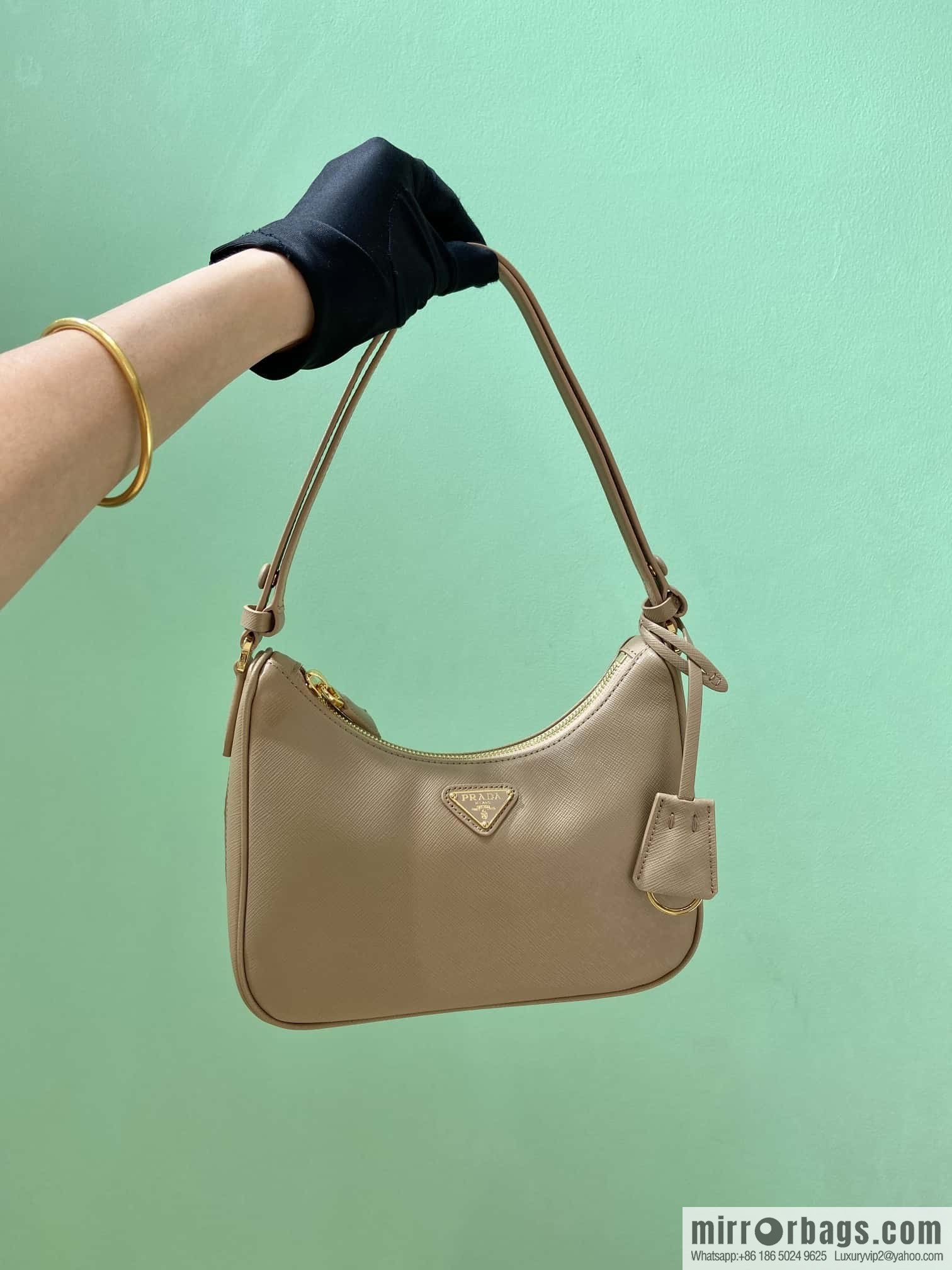 Prada 1BC204B Hand carry/armpit bag/crossbody bag