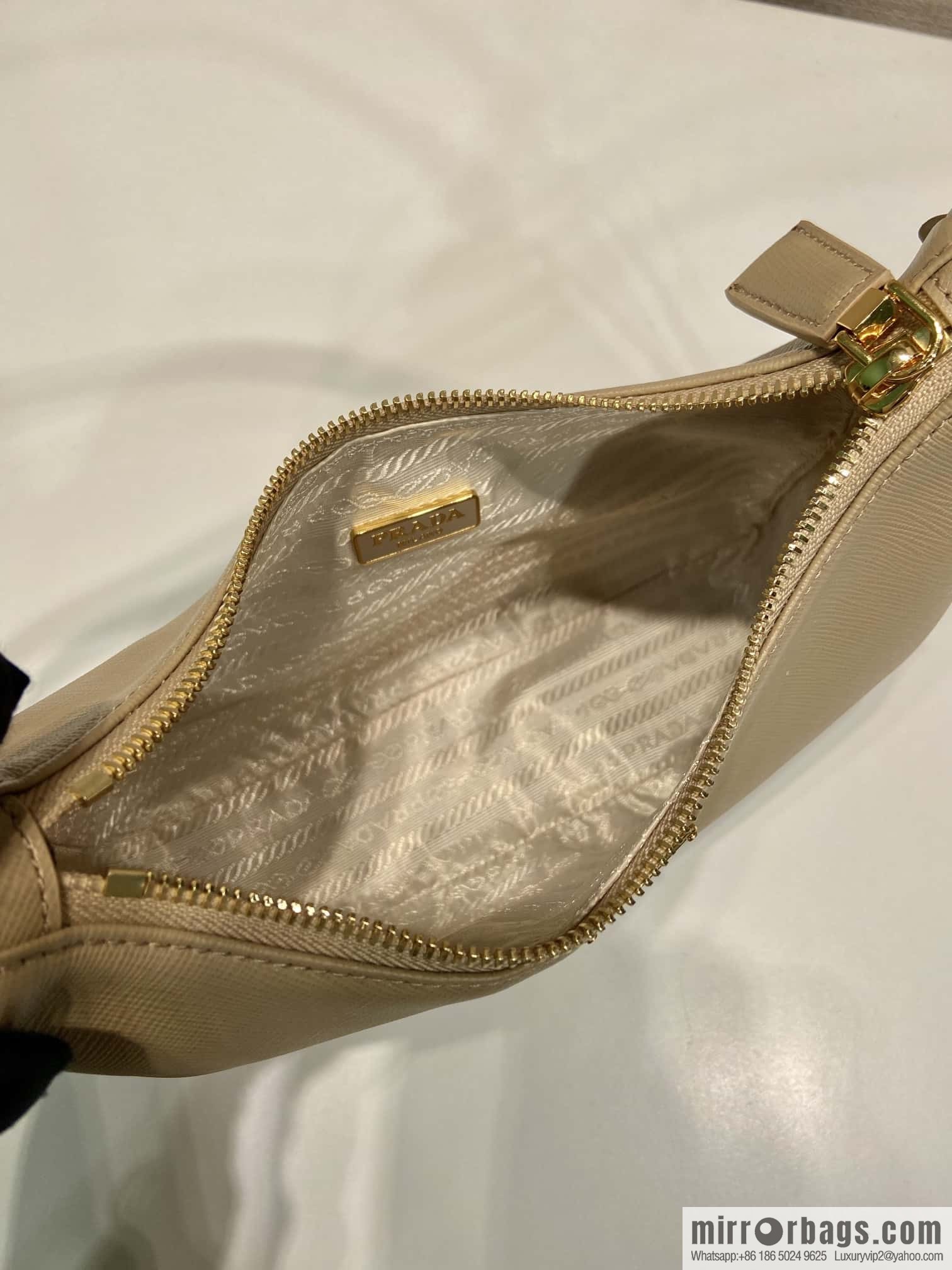 Prada 1BC204B Hand carry/armpit bag/crossbody bag
