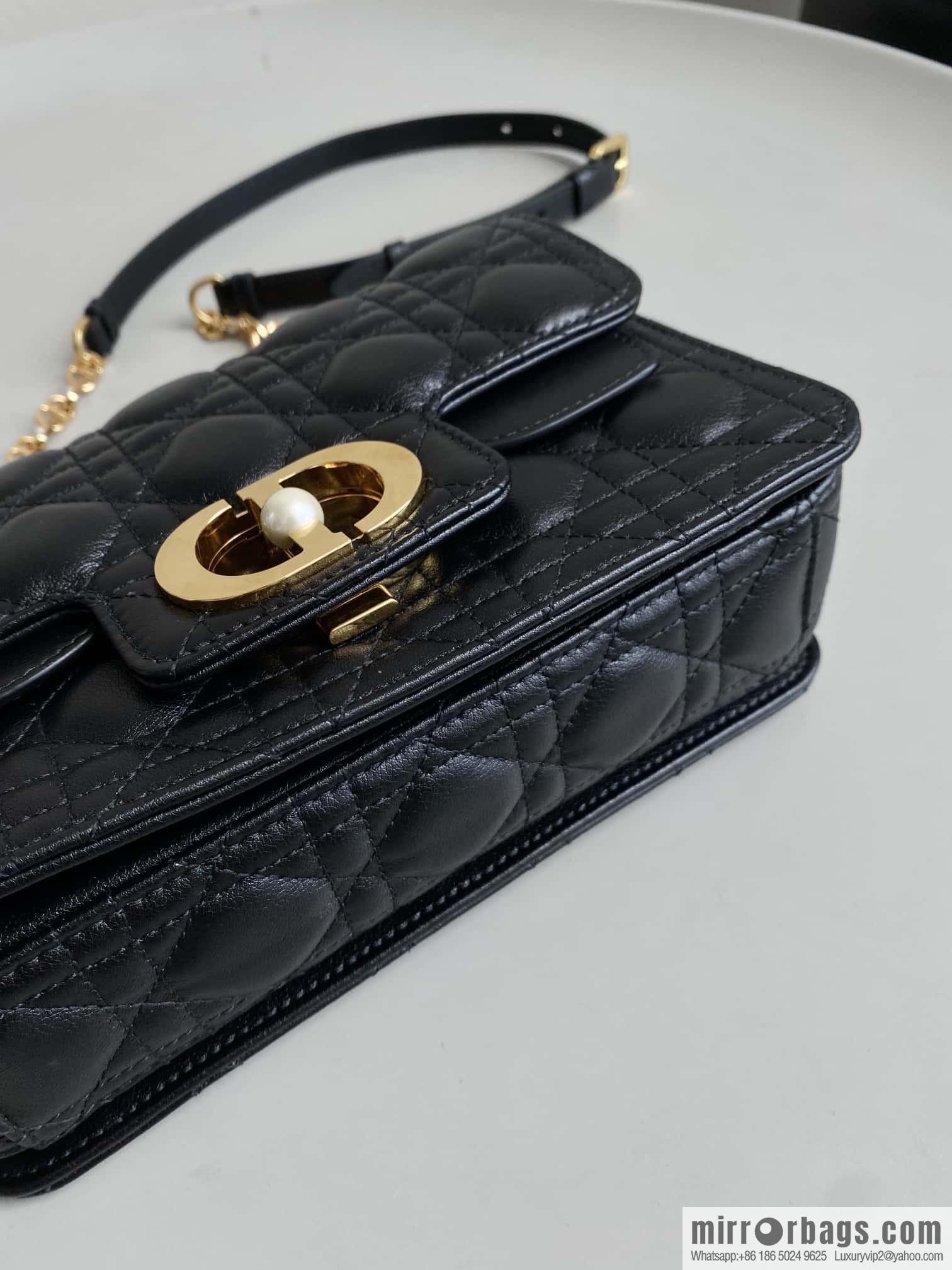 𝗗𝗜𝗢𝗥 𝗝𝗼𝗹𝗶𝗲 𝗕𝗮𝗴 handbag