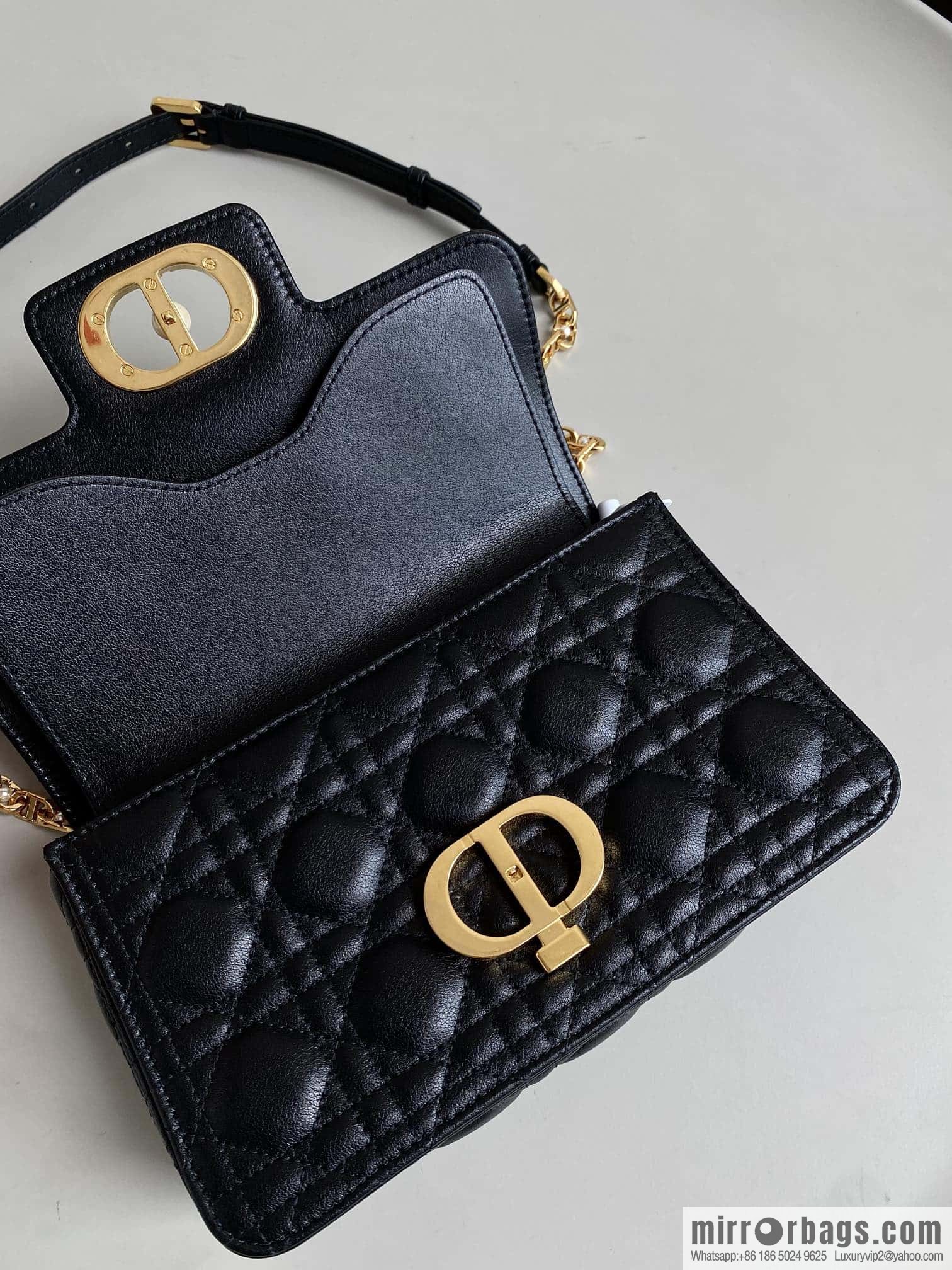 𝗗𝗜𝗢𝗥 𝗝𝗼𝗹𝗶𝗲 𝗕𝗮𝗴 handbag