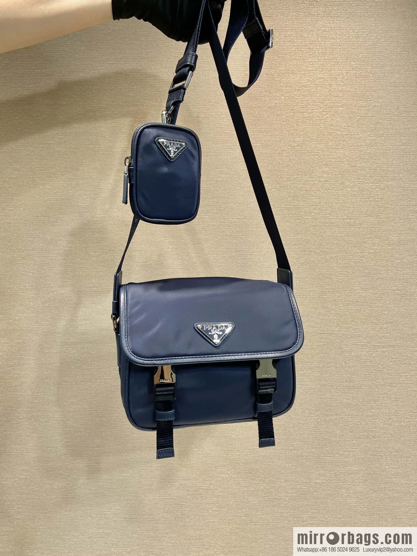Prada 🎉 new messenger bag 🎉 2VD034