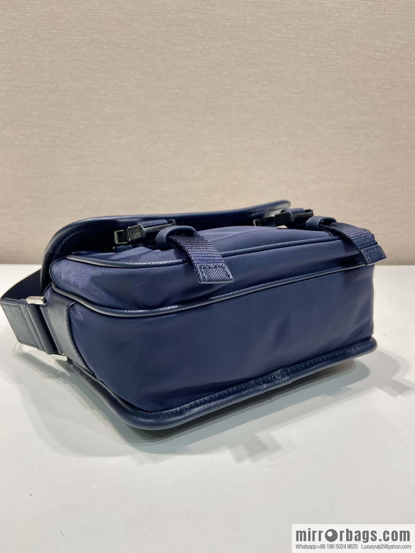 Prada 🎉 new messenger bag 🎉 2VD034
