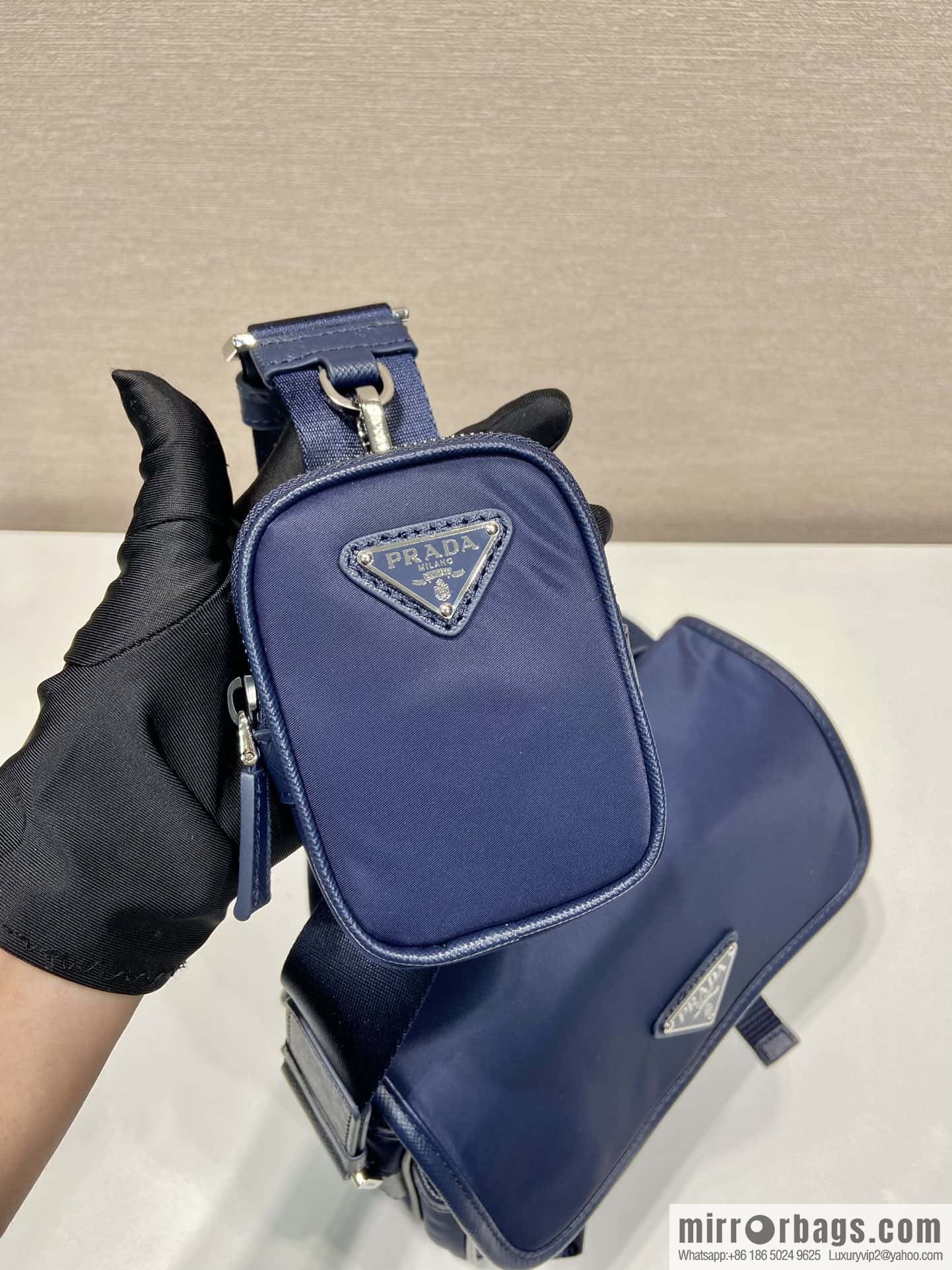 Prada 🎉 new messenger bag 🎉 2VD034