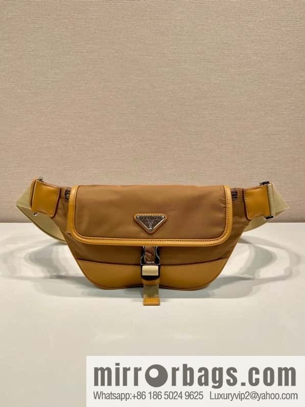 Prada 🎉 new fanny pack 🎉 2VH176🎉