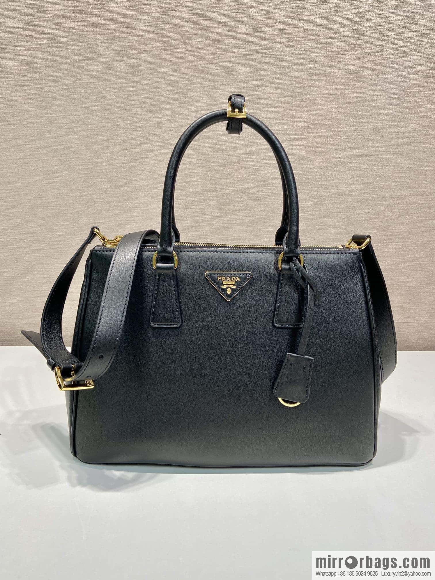 Prada 🎉 new killer bag 🎉 1BA274 large plain weave🎉