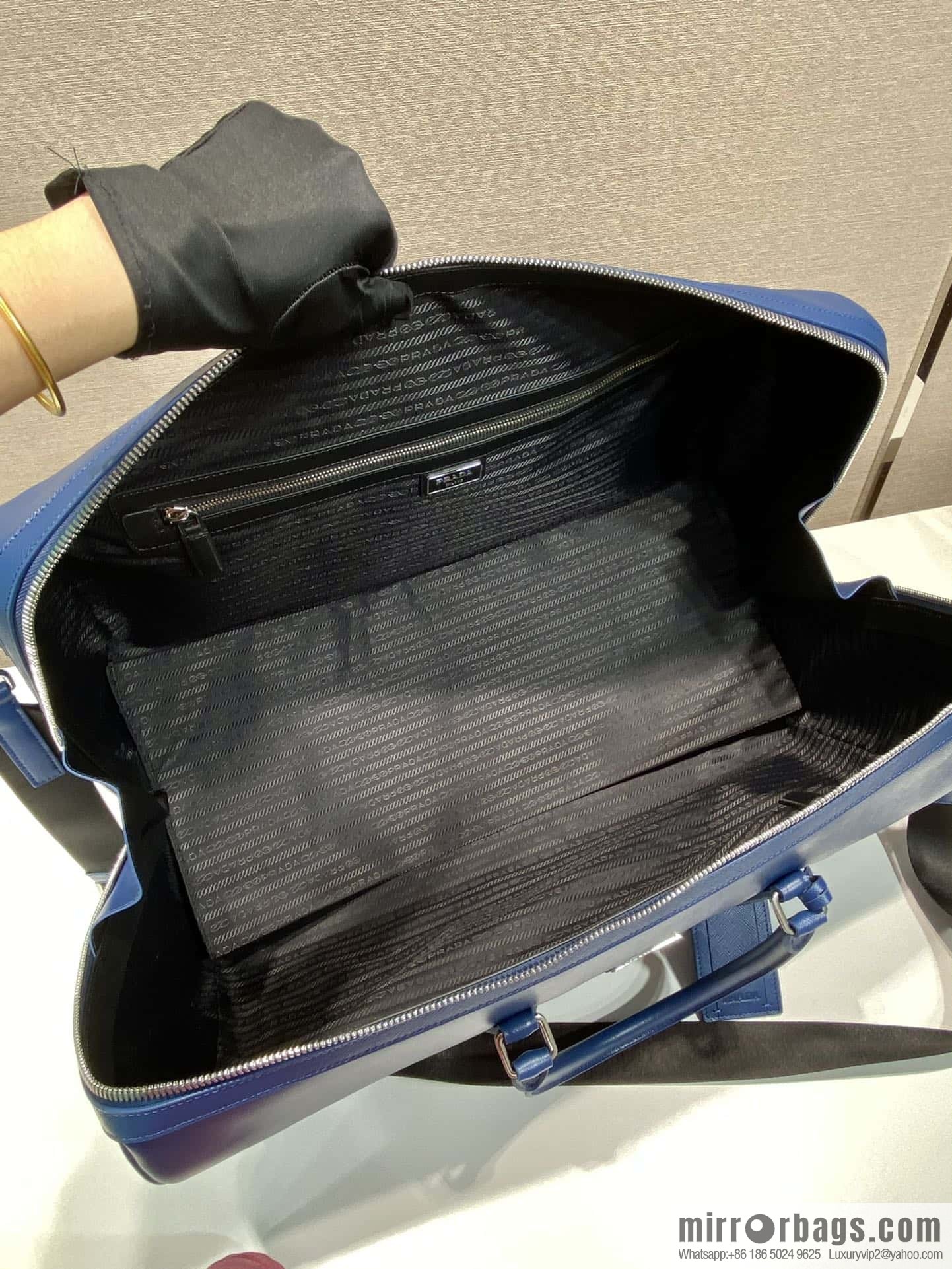 Prada 🎉 travel bag 🎉 2VC018🎉