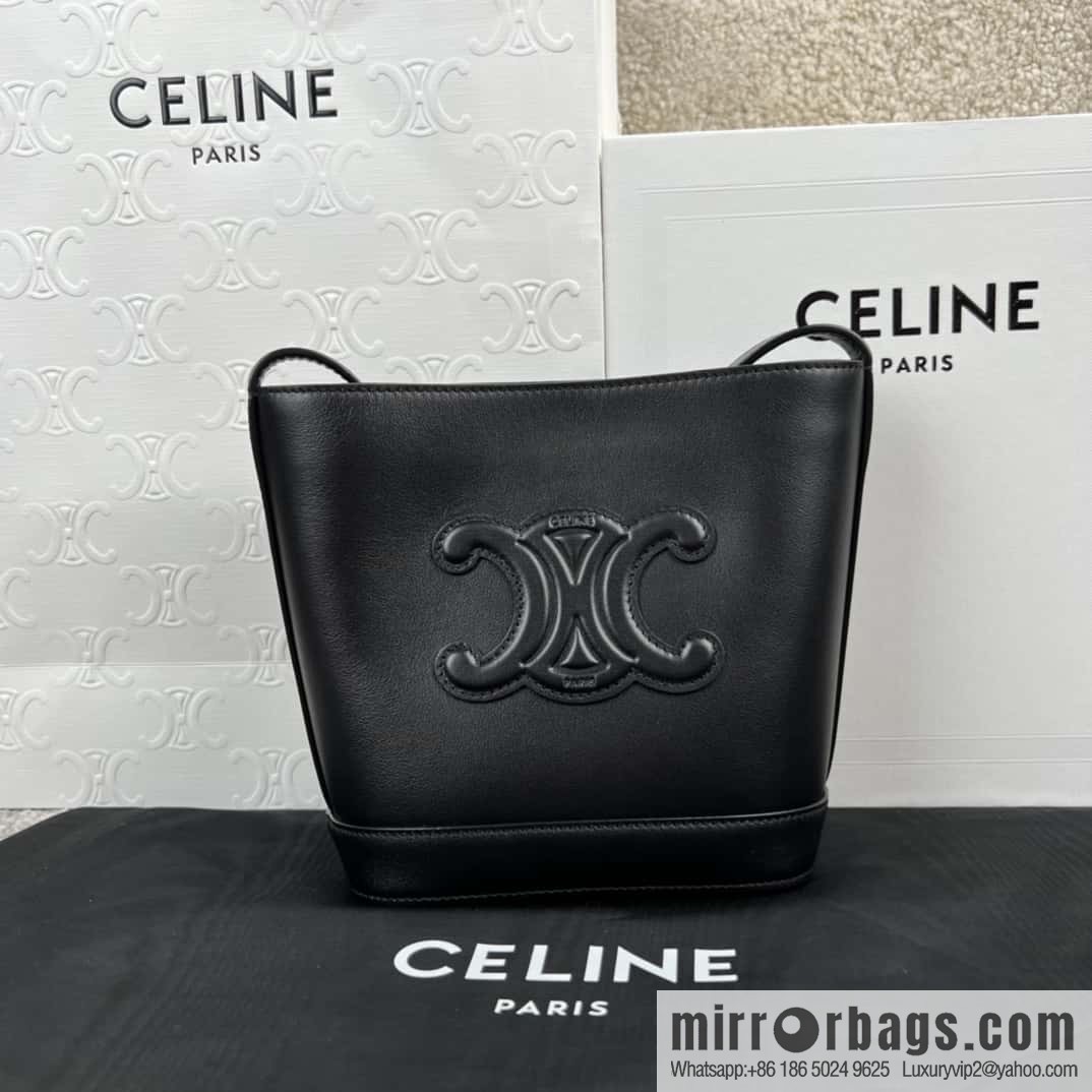 CELINE CUIR TRIOMPHE mini smooth leather bucket bag 10L433