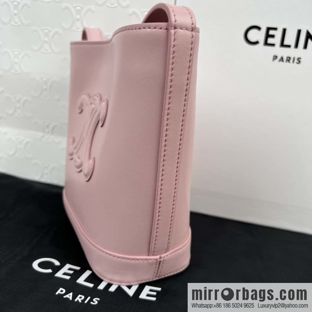 CELINE CUIR TRIOMPHE mini smooth leather bucket bag 10L433
