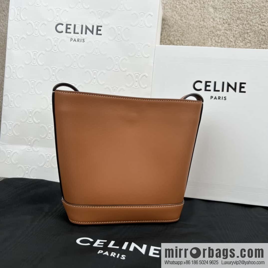 CELINE CUIR TRIOMPHE mini smooth leather bucket bag 10L433