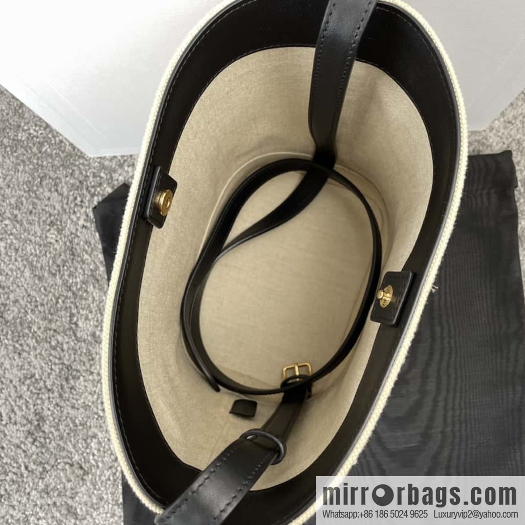 Celine CUIR TRIOMPHE small bucket bag 198242