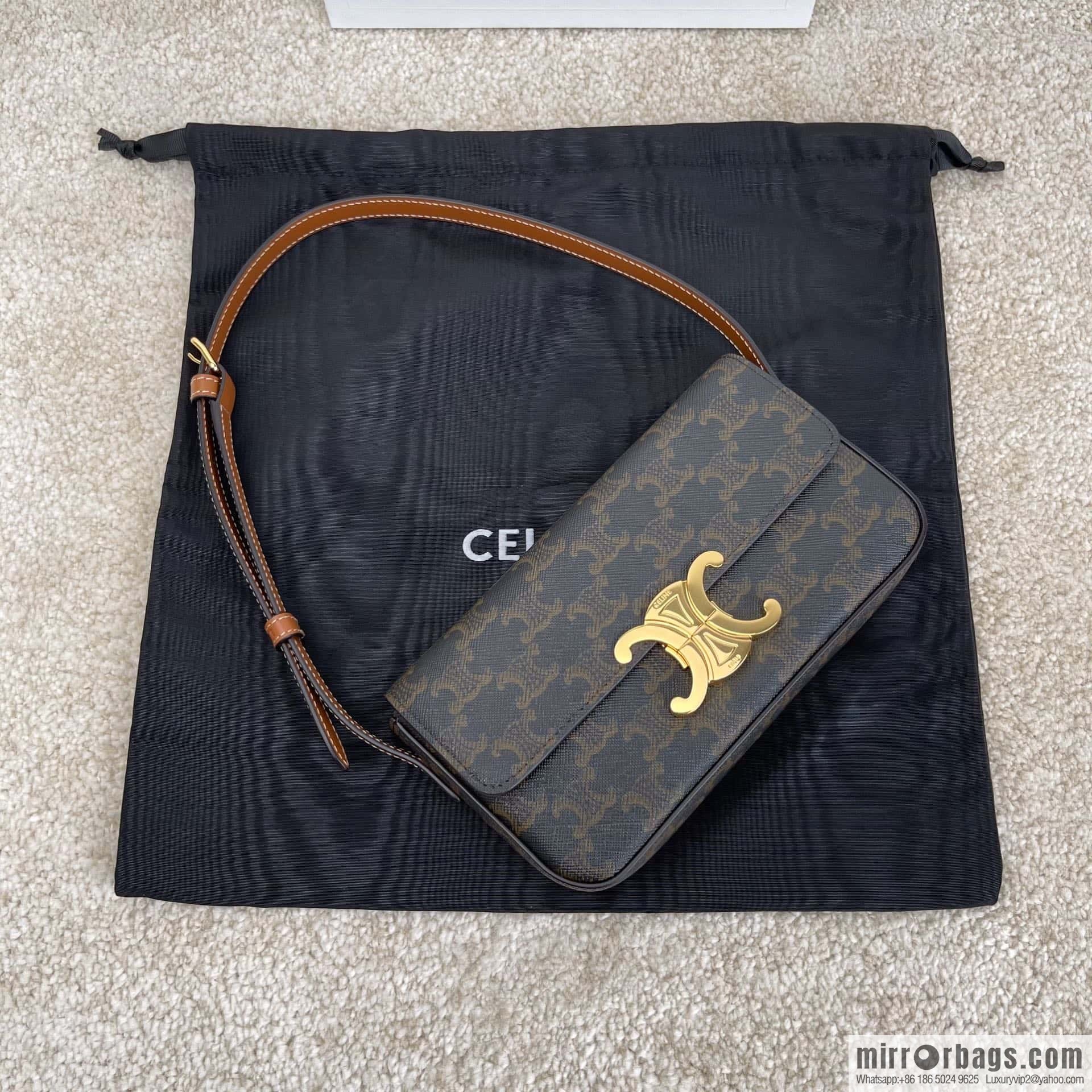 CELINE CUIR TRIOMPHE logo printed bovine leather (fabric) shoulder backpack 194142