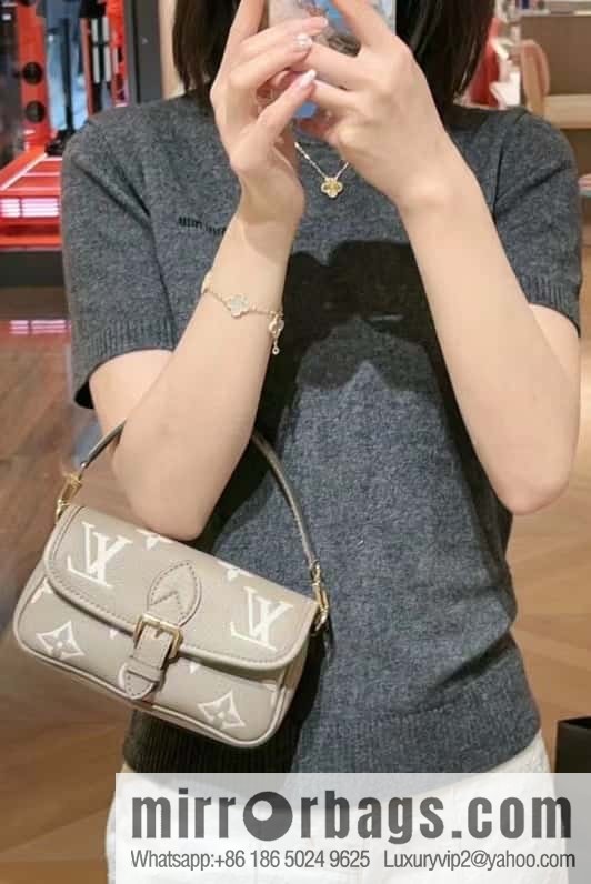 LV M83300 NANO DIANE BAG