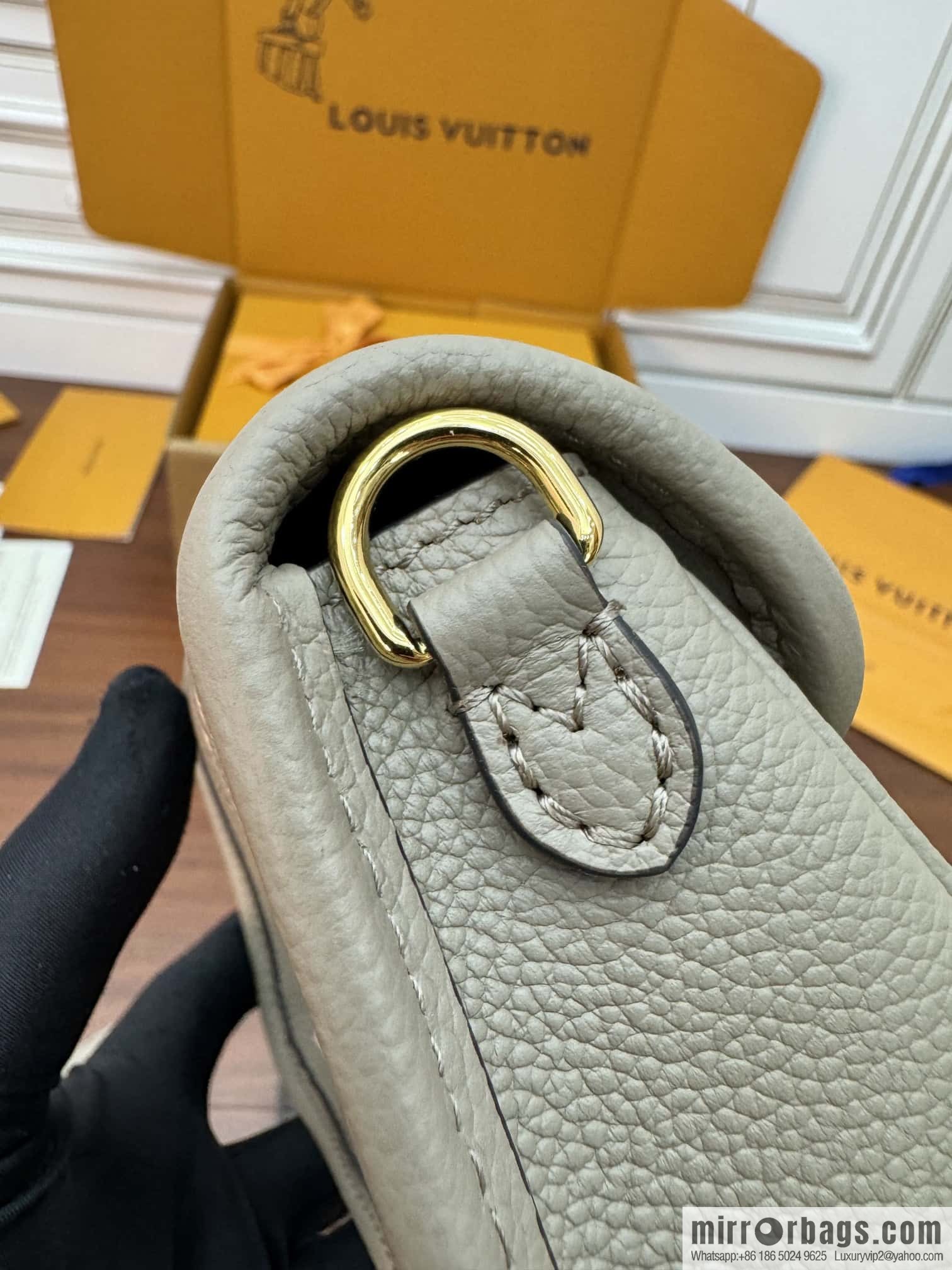LV M83300 NANO DIANE BAG