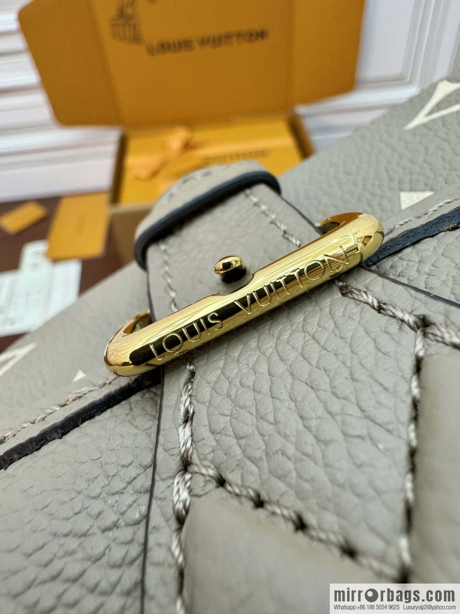 LV M83300 NANO DIANE BAG
