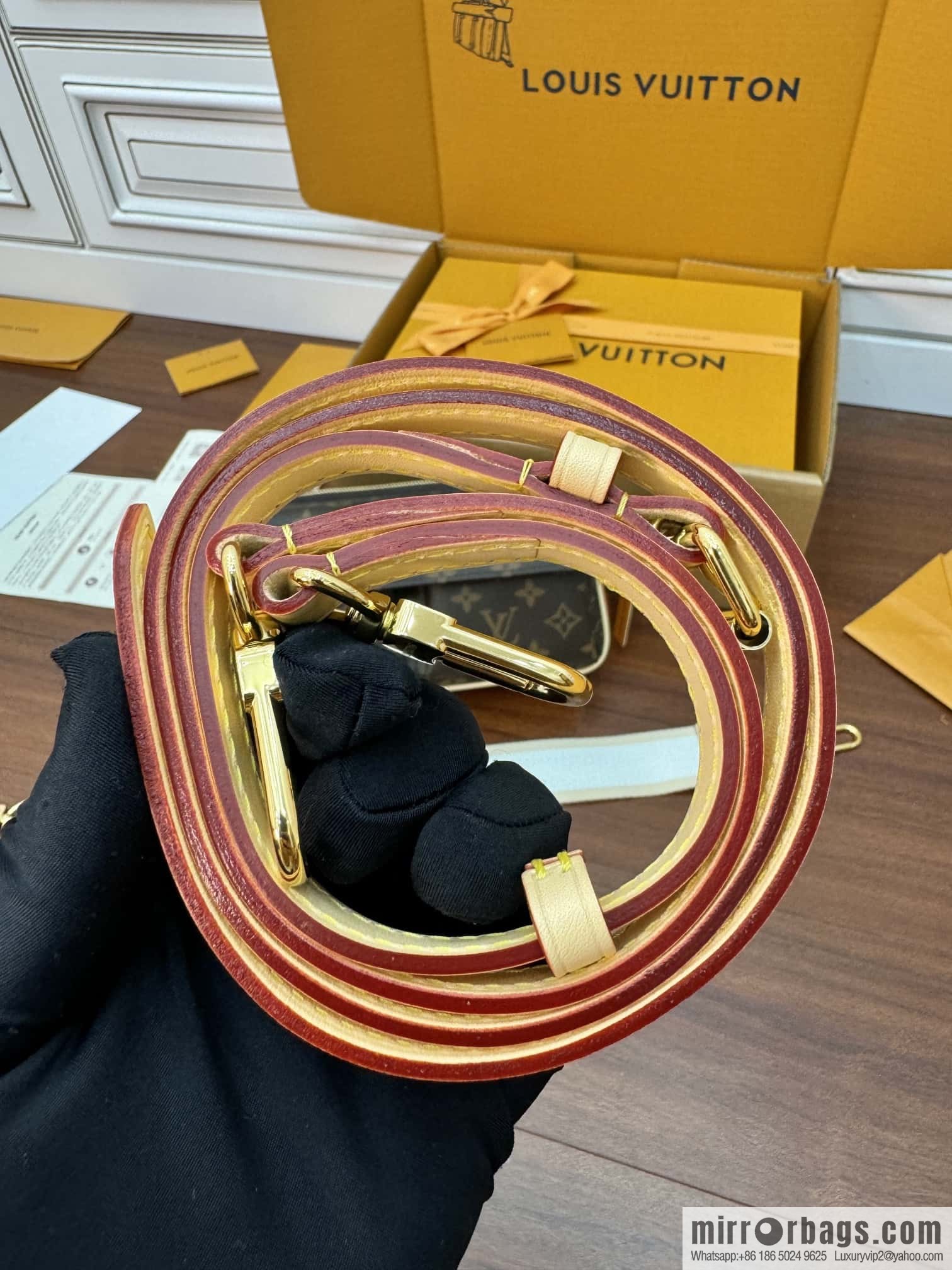 LV M46999 VIVACIT handbag