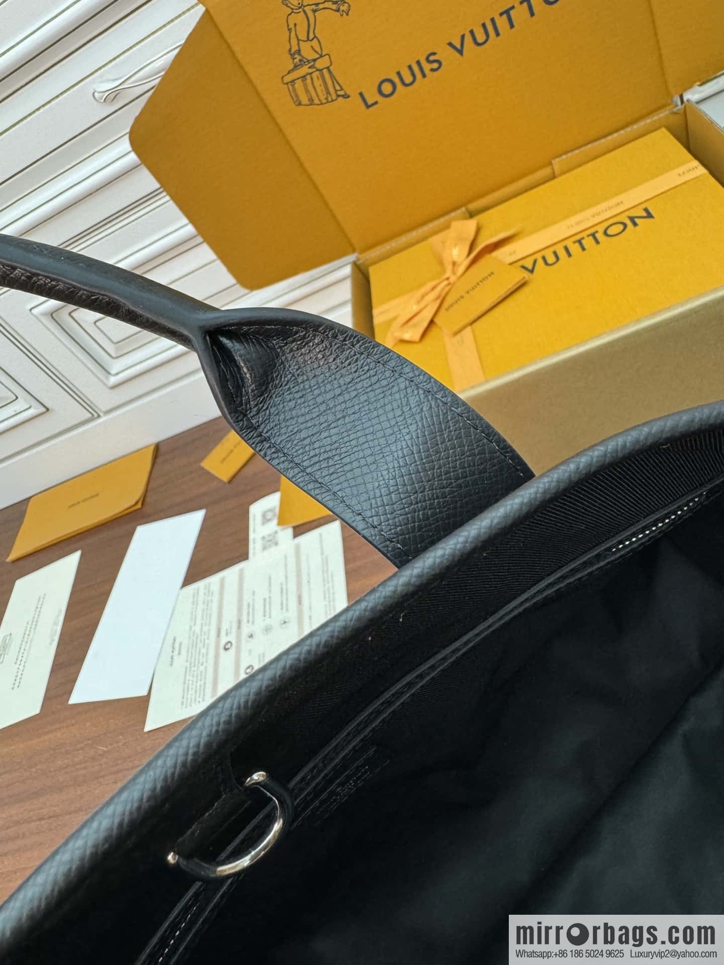 LV M30937 WEEKEND TOTE NM handbag